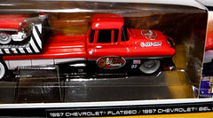 Maisto - Transport - 1957 Chevy Set - 1957 Chevy Bel Air and 57 Chevy  Flatbed Tow Truck
