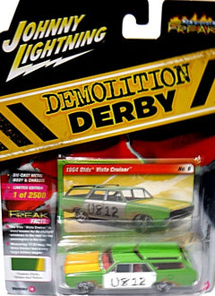 Johnny Lightning Street Freaks - Demolition Derby - 1964 Oldsmobile Vista Cruiser Station Wagon