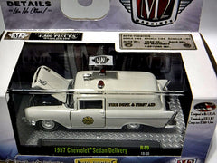 M2 Machines 1957 Chevrolet Fire Department Sedan Delivery