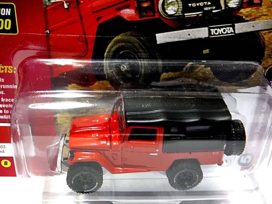 Johnny Lightning - Classic Gold - 1980 Toyota Land Cruiser