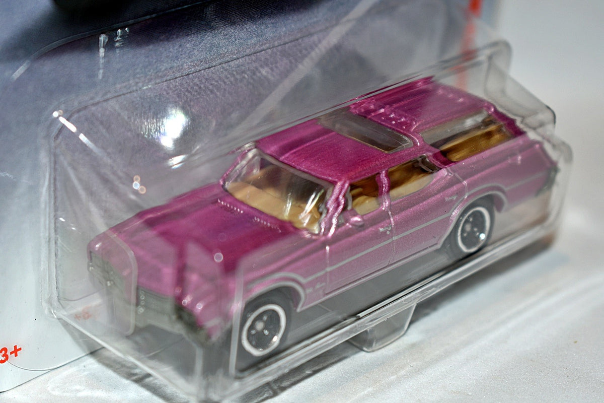 Matchbox 1971 Oldsmobile Vista Cruiser Station Wagon
