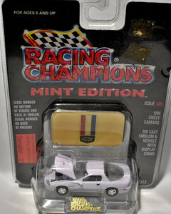 Racing Champions Mint Series - 1995 Chevrolet Camaro Coupe