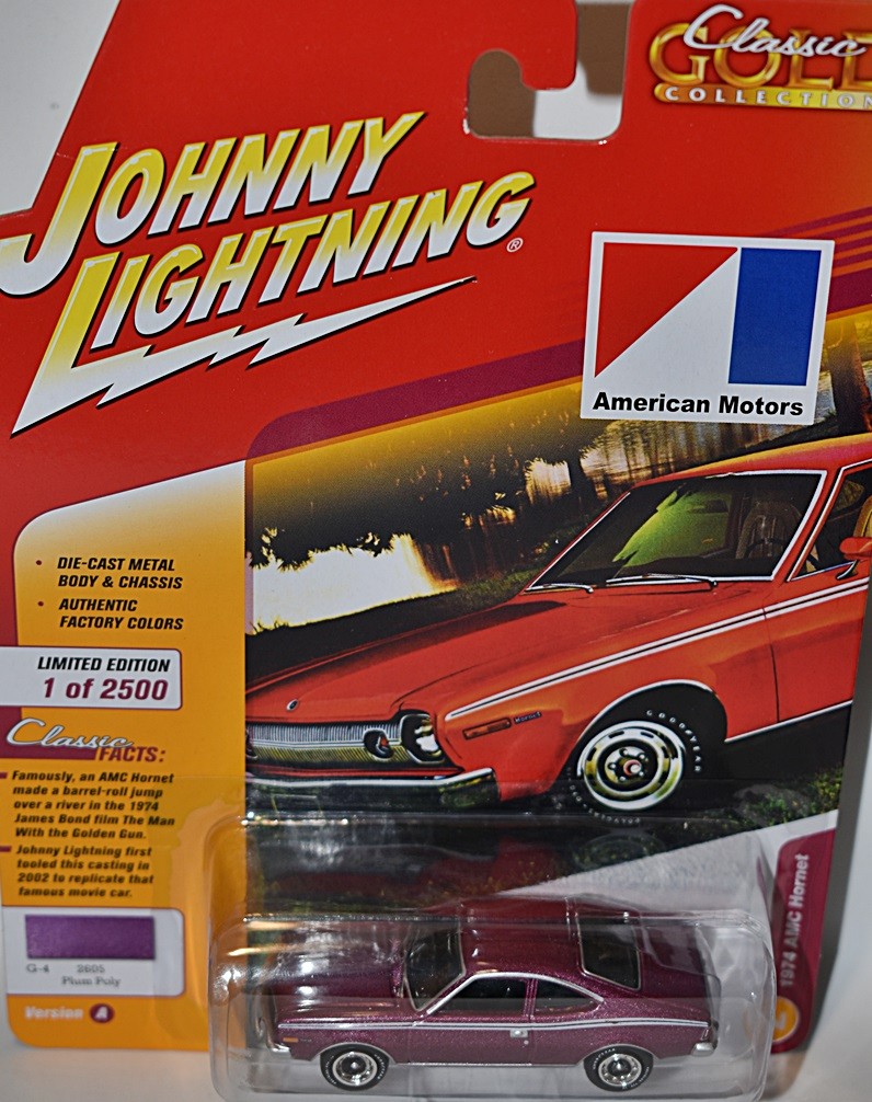 Johnny Lightning Classic Gold - 1974 AMC Hornet