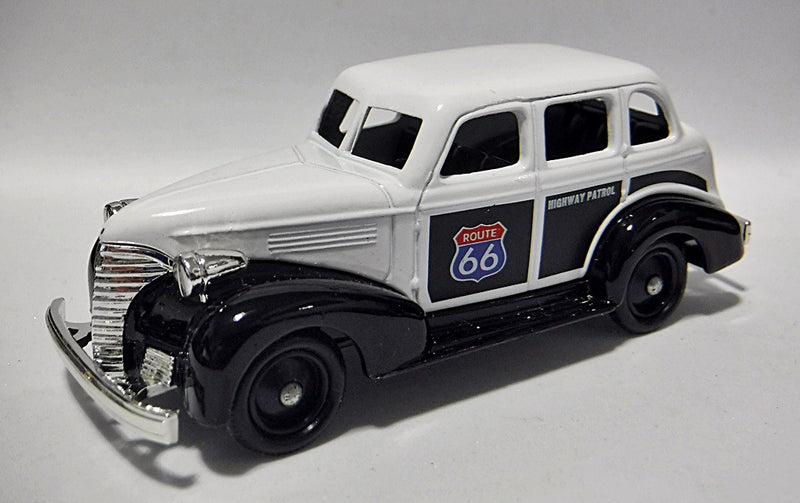 Lledo - 1939 Chevrolet Route 66 Highway Patrol Car