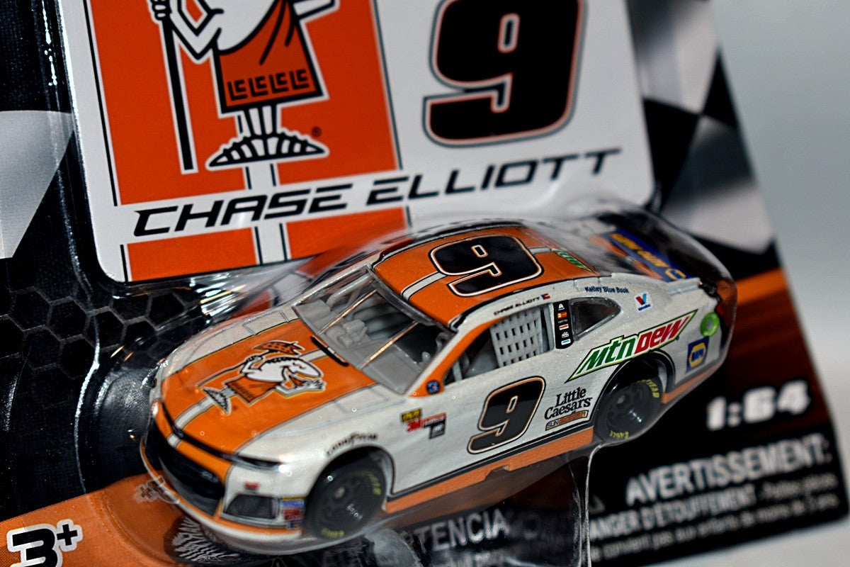 Lionel  NASCAR Authentics -  Chase Elliott Little Caesars Chevrolet Camaro