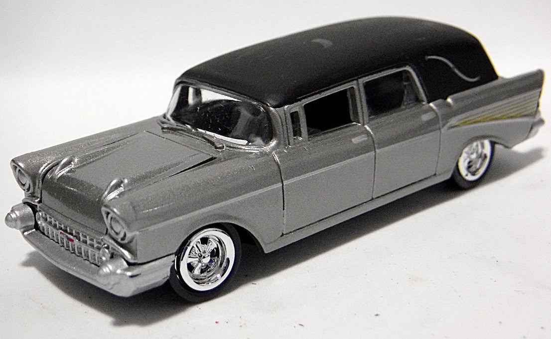 Johnny Lightning 2.0 Series - 1957 Chevrolet Hearse