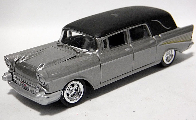 Johnny Lightning 2.0 Series - 1957 Chevrolet Hearse