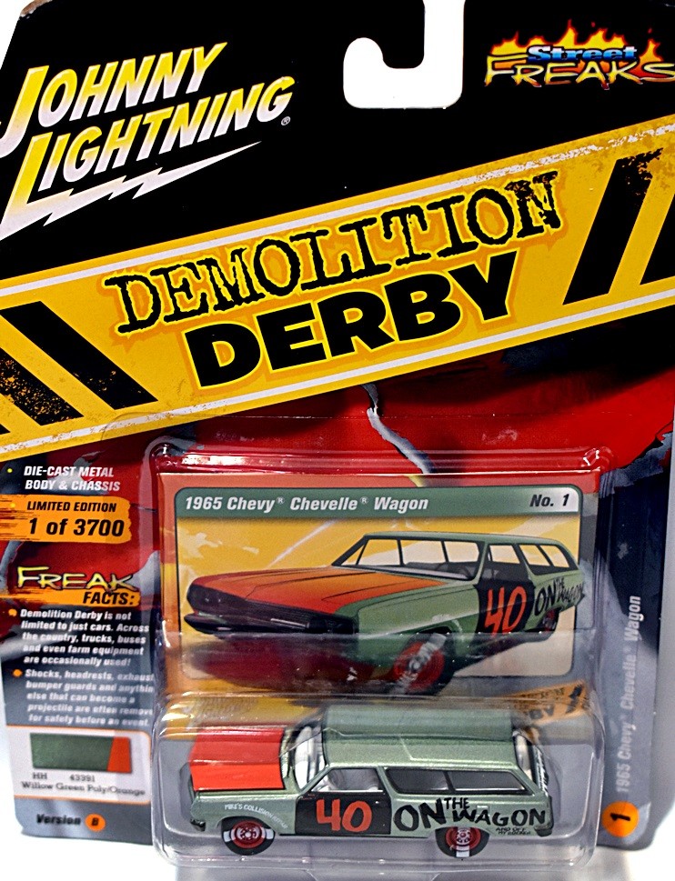 Johnny Lightning Street Freaks - Demolition Derby - "On The Wagon" 1965 Chevrolet Chevelle Station Wagon