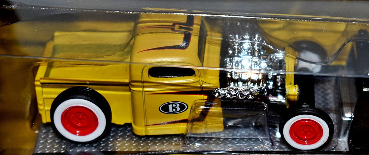 Maisto - Tow & Go - 1936 Chevrolet Pickup Truck and Flatbed Tow Truck