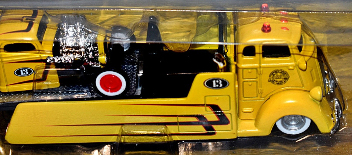 Maisto - Tow & Go - 1936 Chevrolet Pickup Truck and Flatbed Tow Truck