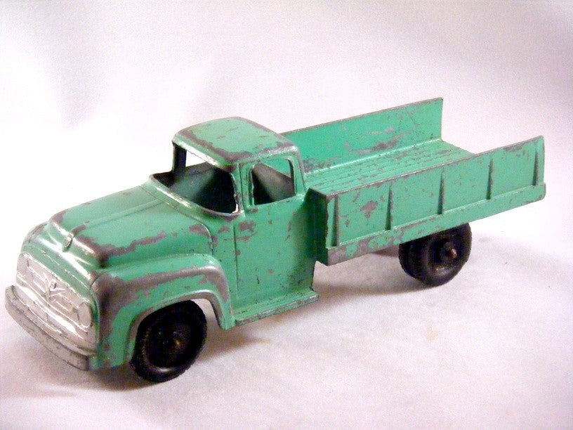 TootsieToy 1956 Ford F700 Stake Truck