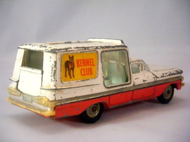 Corgi Junkyard (406-A1) 1959 Chevrolet Kennel Club Van