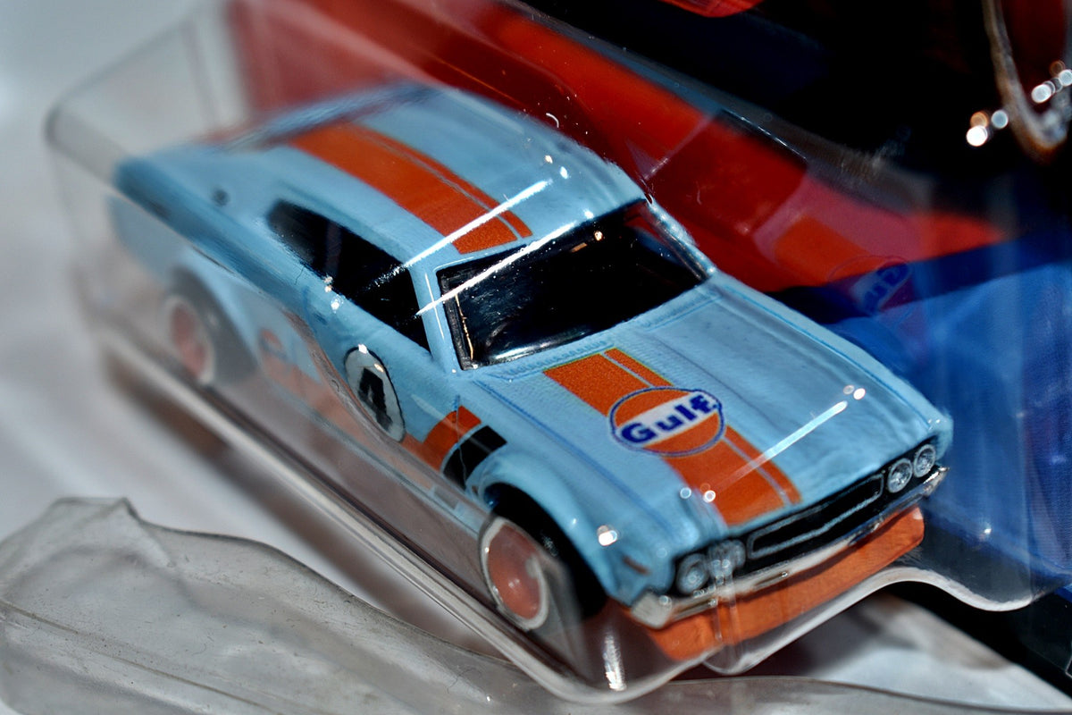 Hot Wheels Premium Gulf Racing Nissan Laurel 2000 GSX