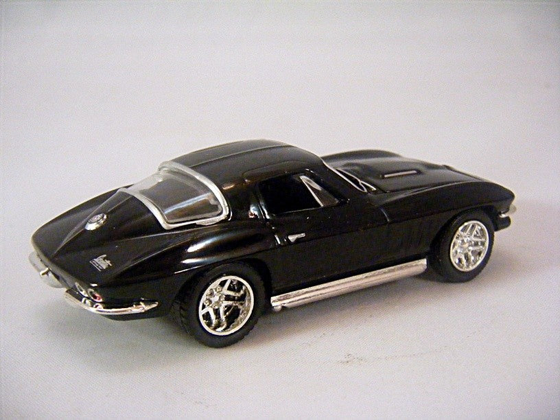 M2 Machines 1966 Chevrolet Corvette 427 Coupe