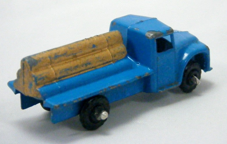 Ahi - 1950's Dodge Log Truck and display