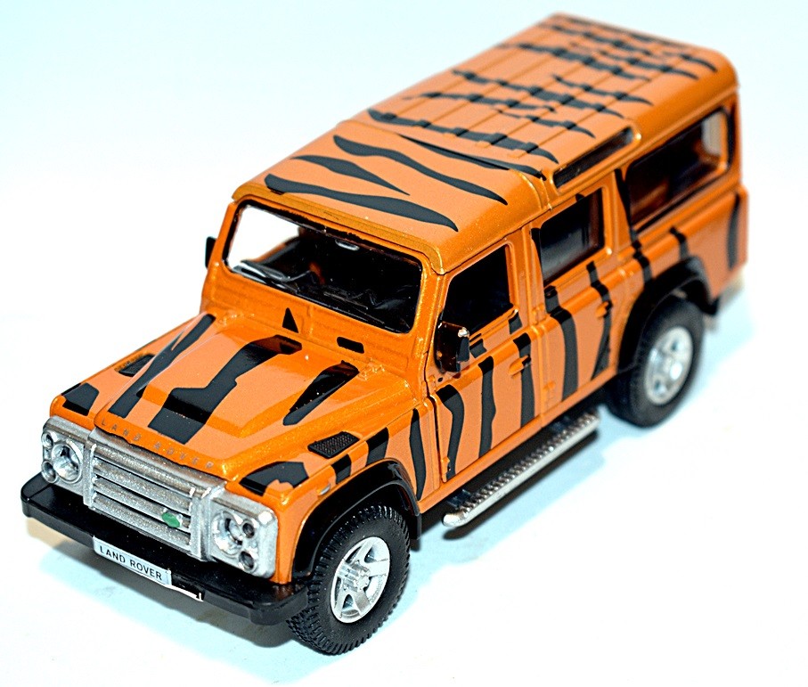 RMZ Toys - Land Rover Defender Safari