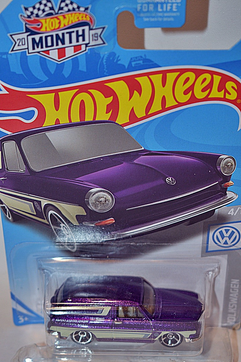 Hot Wheels - Custom 1969 Volkswagen Squareback Station Wagon