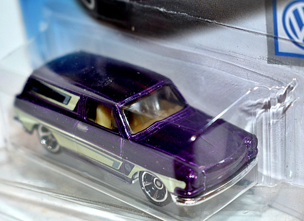 Hot Wheels - Custom 1969 Volkswagen Squareback Station Wagon