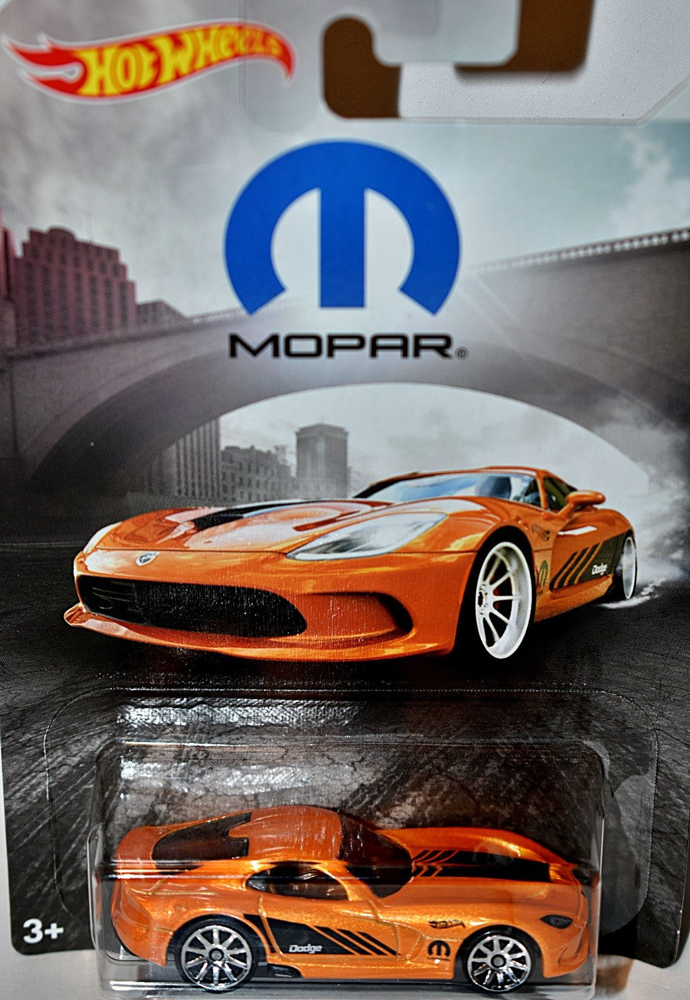 Hot Wheels - MOPAR -  Dodge Viper GTS-R
