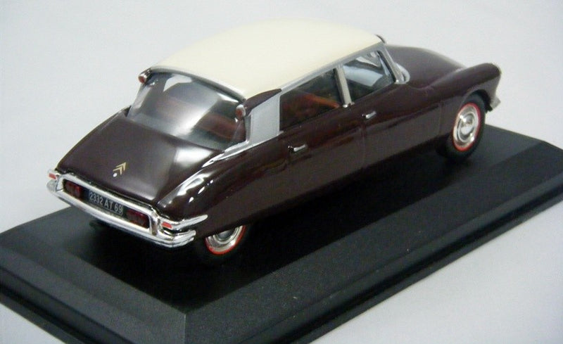Altaya - 1957 Citroen DS19