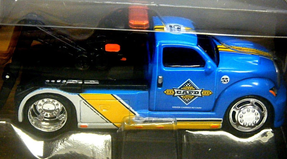 Maisto - Design - Volkswagen Beetle and Tow Truck Set 