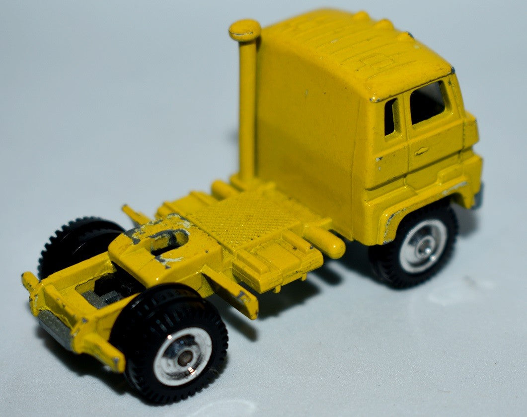 Eidai Vintage Izusu Tractor Cab