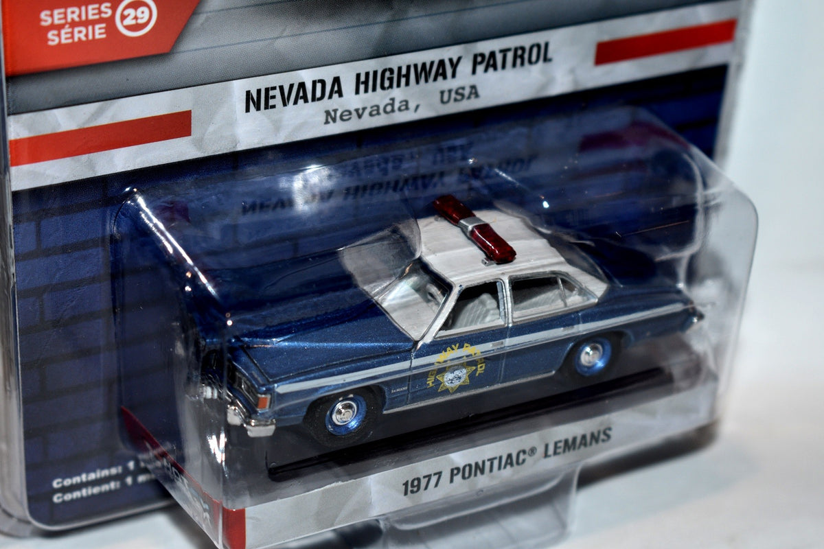Greenlight Hot Pursuit  -  Nevada Highway Patrol 1977 Pontiac Lemans Police Car