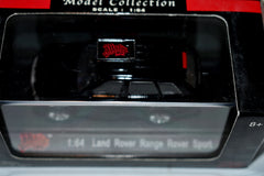 Malibu International 1:64 Scale - Land Rover - Range Rover Sport