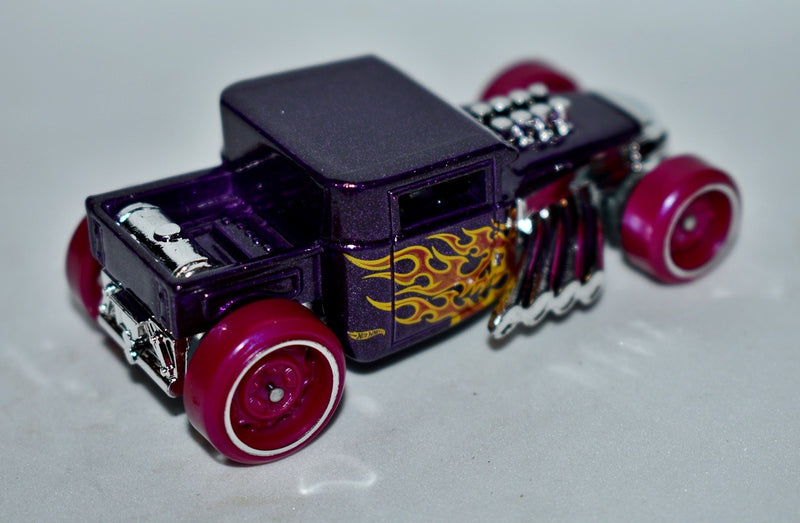 Hot Wheels -  Bone Shaker - Hot Rod Ford Pickup Truck