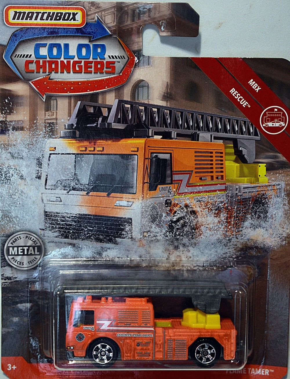 Matchbox - Color Changers - Dennis Ladder Fire Truck