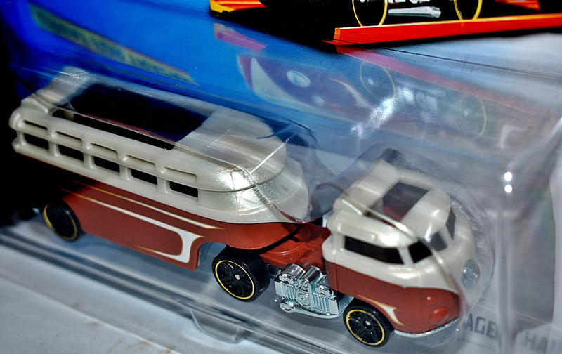 Hot Wheels Track Stars -Custom  Volkswagen RV Hauler