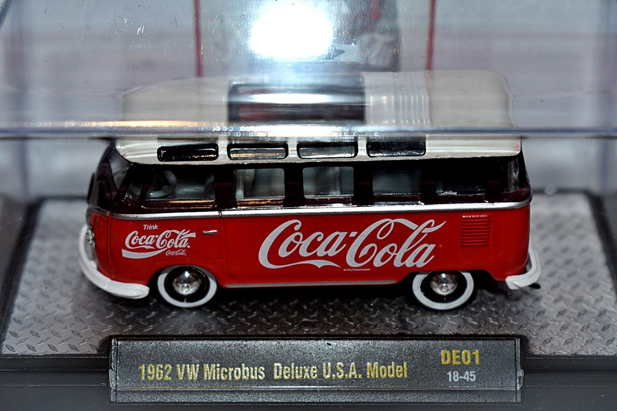 M2 Machines - Coca-Cola - 1962 Volkswagen Microbus Deluxe USA Model