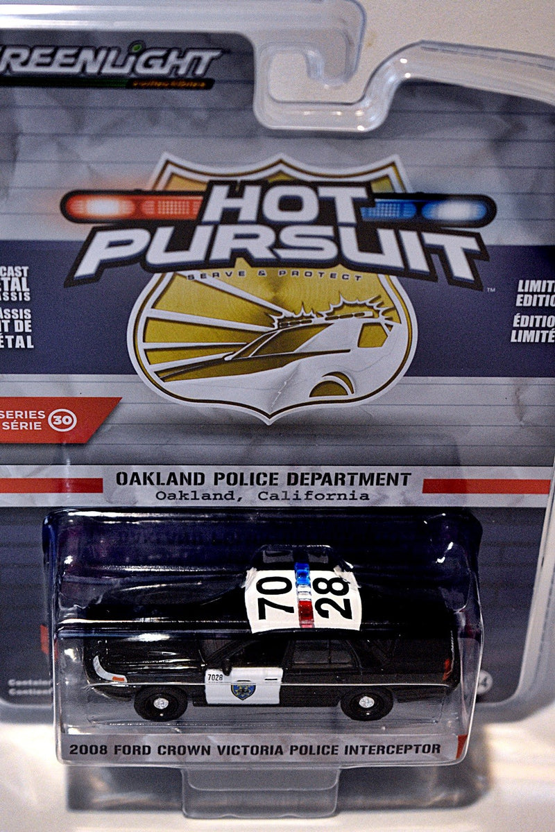 Greenlight -  Hot Pursuit - Oakland Police Department Ford Crown Vic Police Interceptor