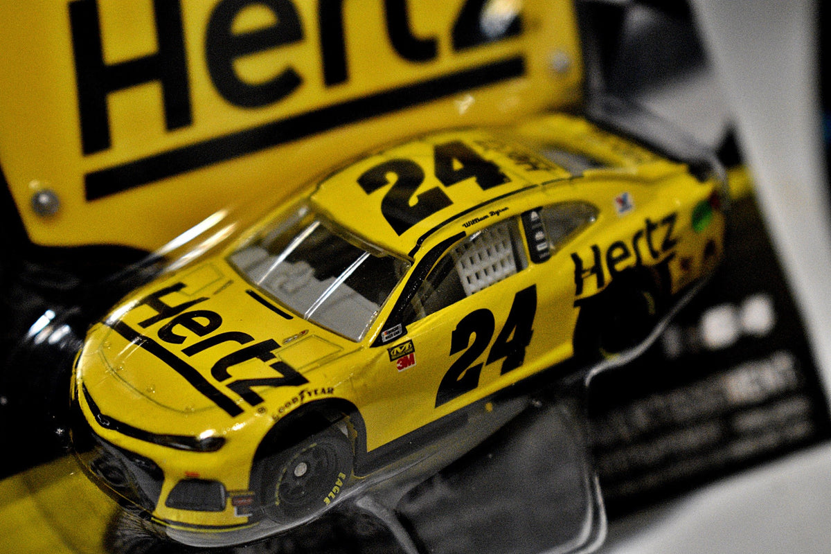 Lionel NASCAR Authentics - William Byron Hertz Chevrolet Camaro