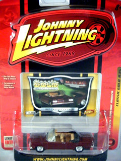 Johnny Lightning Classic Gold 1962 Chevrolet Corvair Convertible
