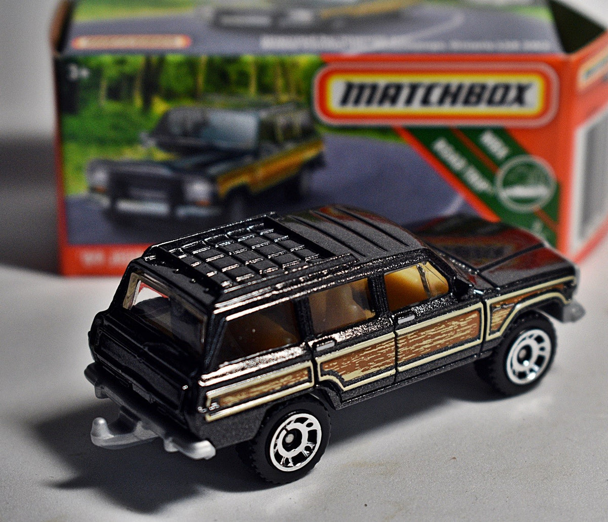 Matchbox Power Grabs - Jeep Grand Cherokee
