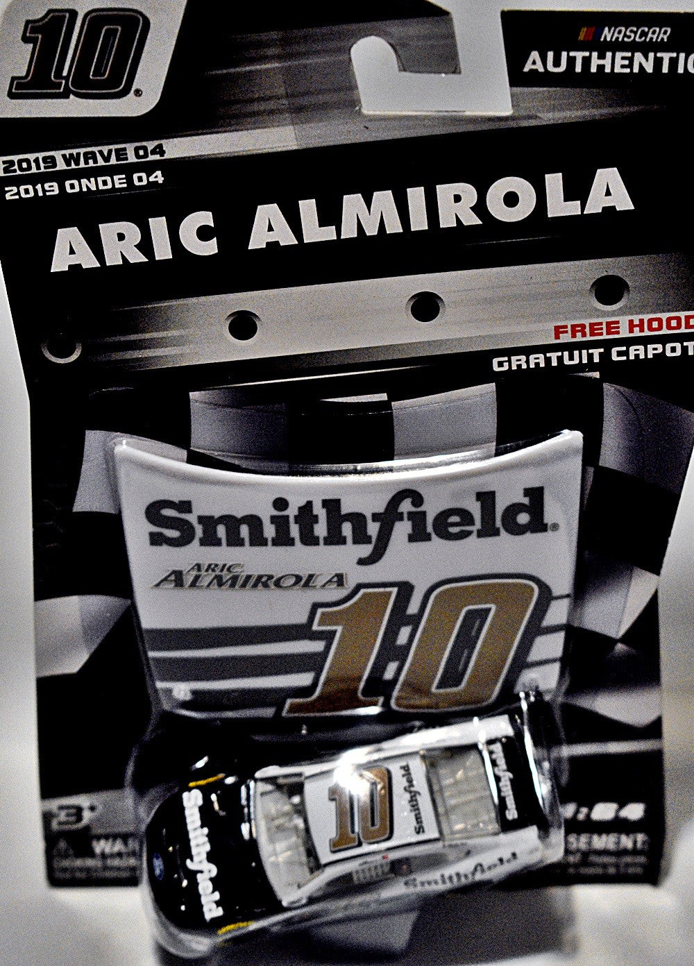 Lionel NASCAR Authentics - Aric Almirola Smithfield Ford Mustang
