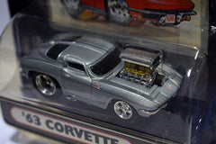 Muscle Machines 1963 Chevrolet Corvette Split Window Coupe