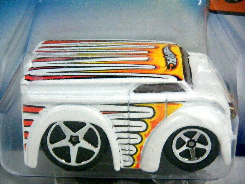 Hot Wheels 2004 First Editions - Bling - Dairy Delivery Hot Rod Divco Milk Truck