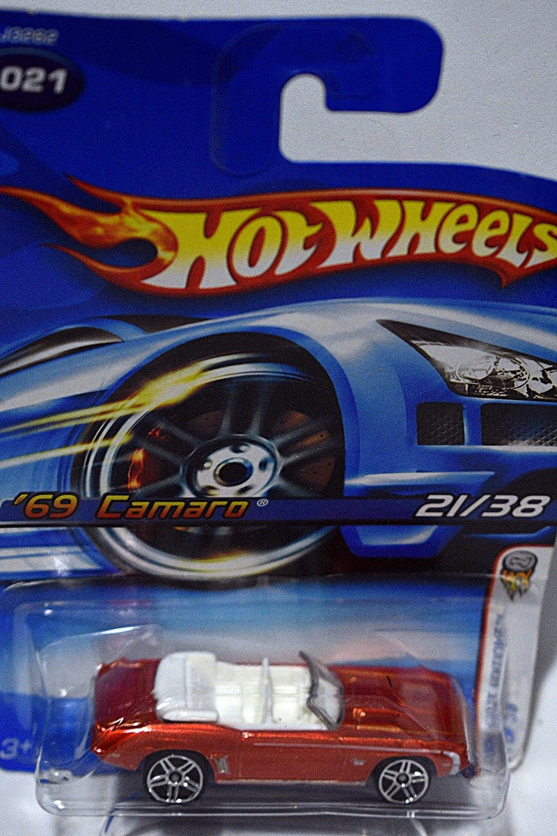 Hot Wheels 2006 First Edition - 1969 Chevrolet Camaro Convertible