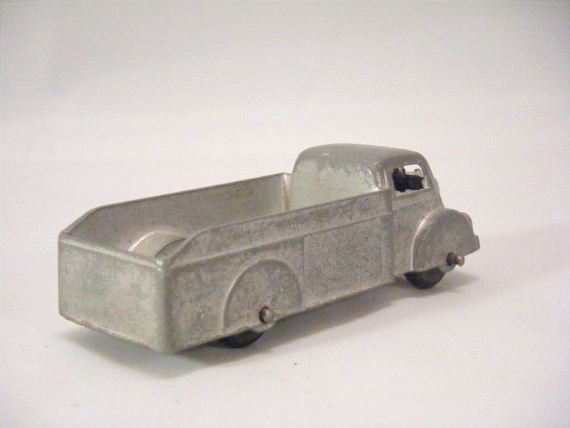 Tootsietoy Post War Box Truck (1947)