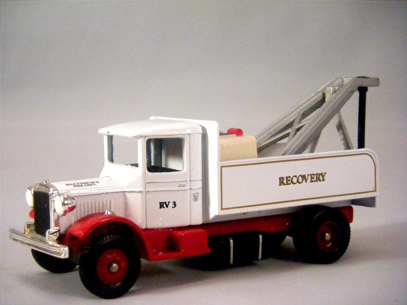 Corgi (90016) 1934 Mack 5 Ton Baltimore Fire Department Recovery Tow Truck