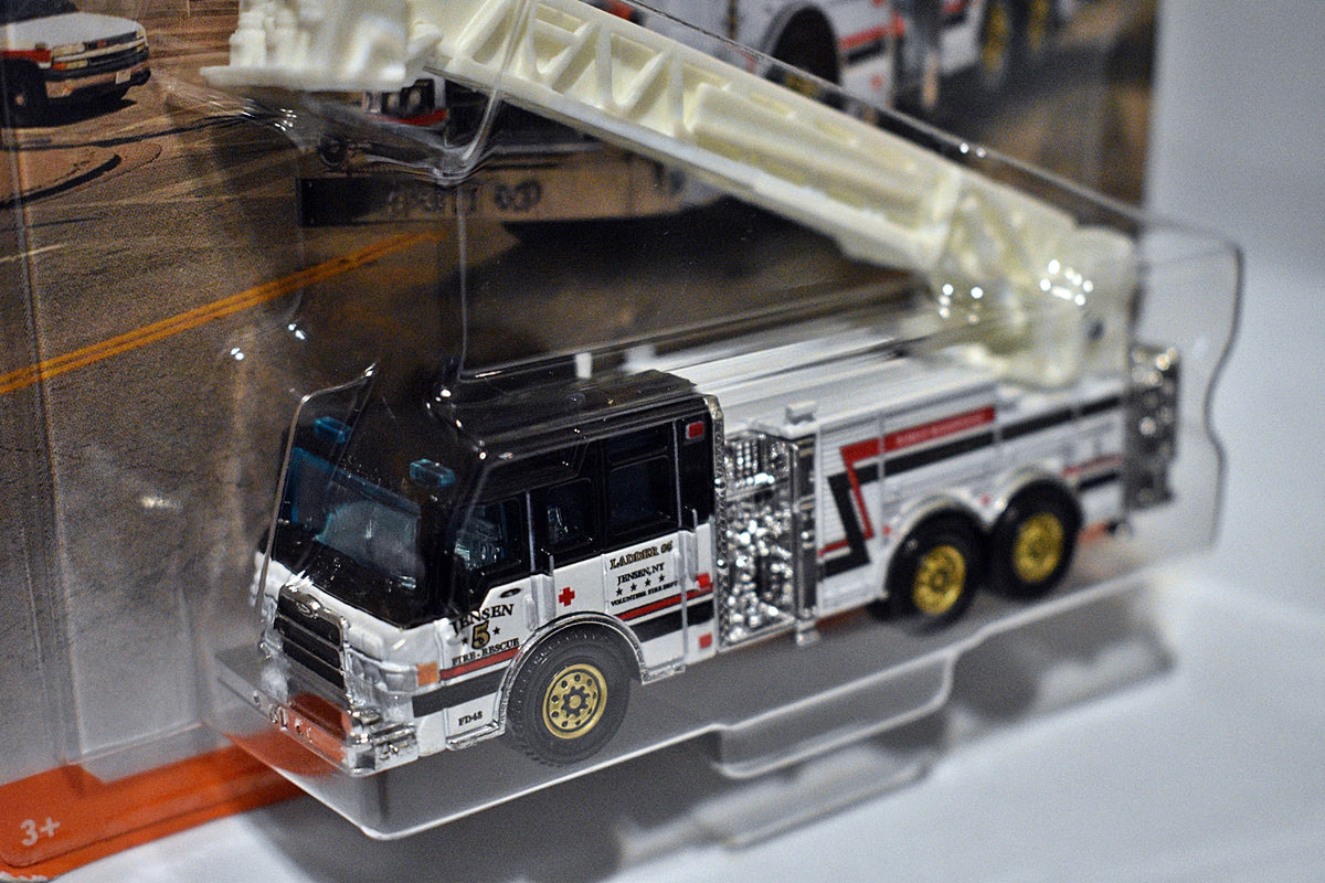 Matchbox Working Rigs Pierce Velocity Aerial Ladder Fire Truck
