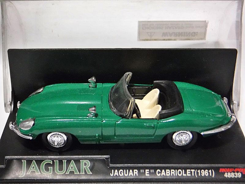 New Ray - 1961 Jaguar E-Type Cabriolet