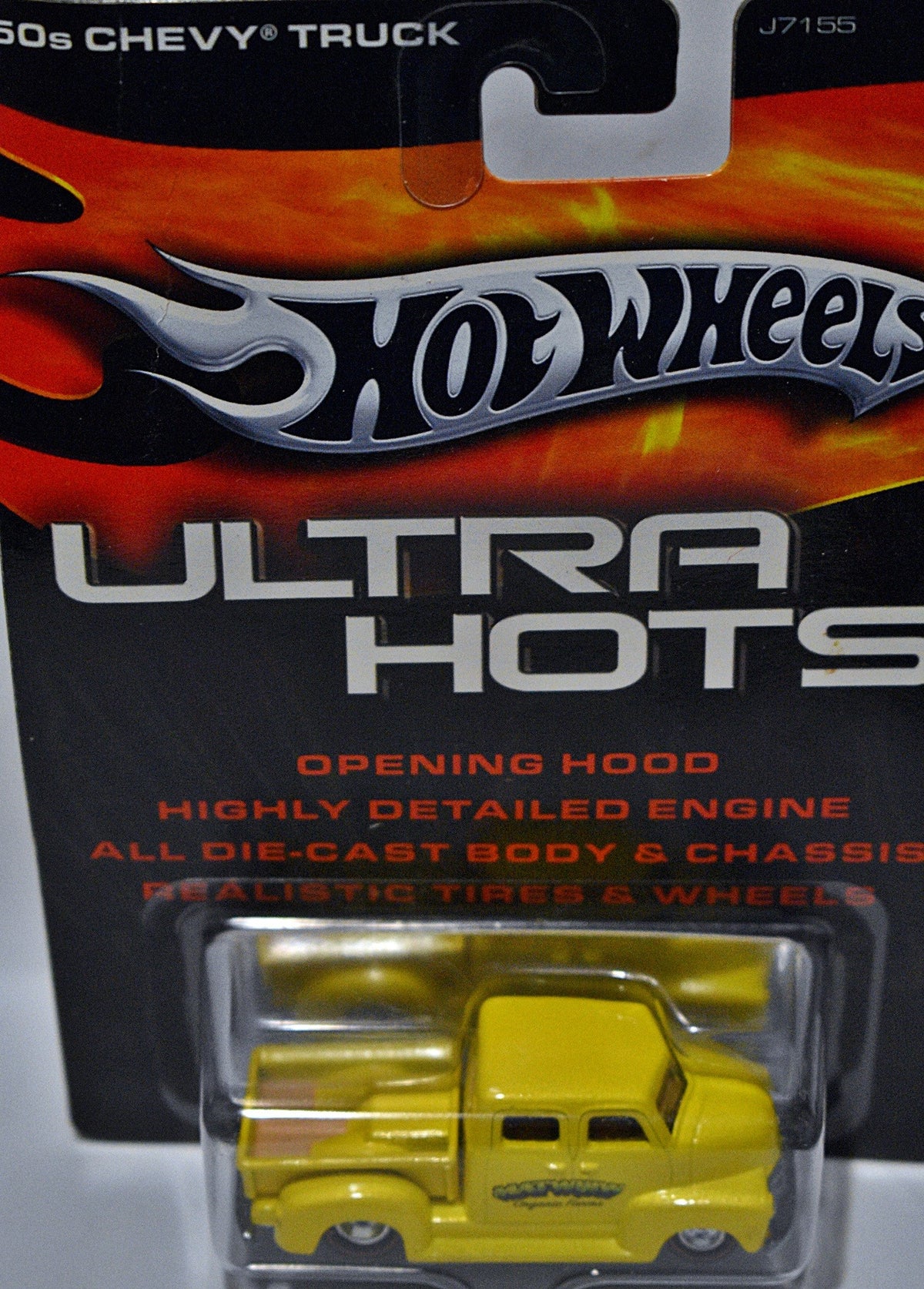 Hot Wheels Ultra 1950s Chevrolet Pugnose Crew Cab Pickup Truck