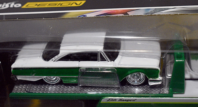 Maisto - Tow & Go - 1960 Ford Starliner and Flatbed Tow Truck