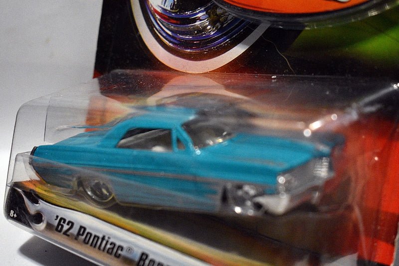 Hot Wheels Custom Classics - 1962 Pontiac Bonneville
