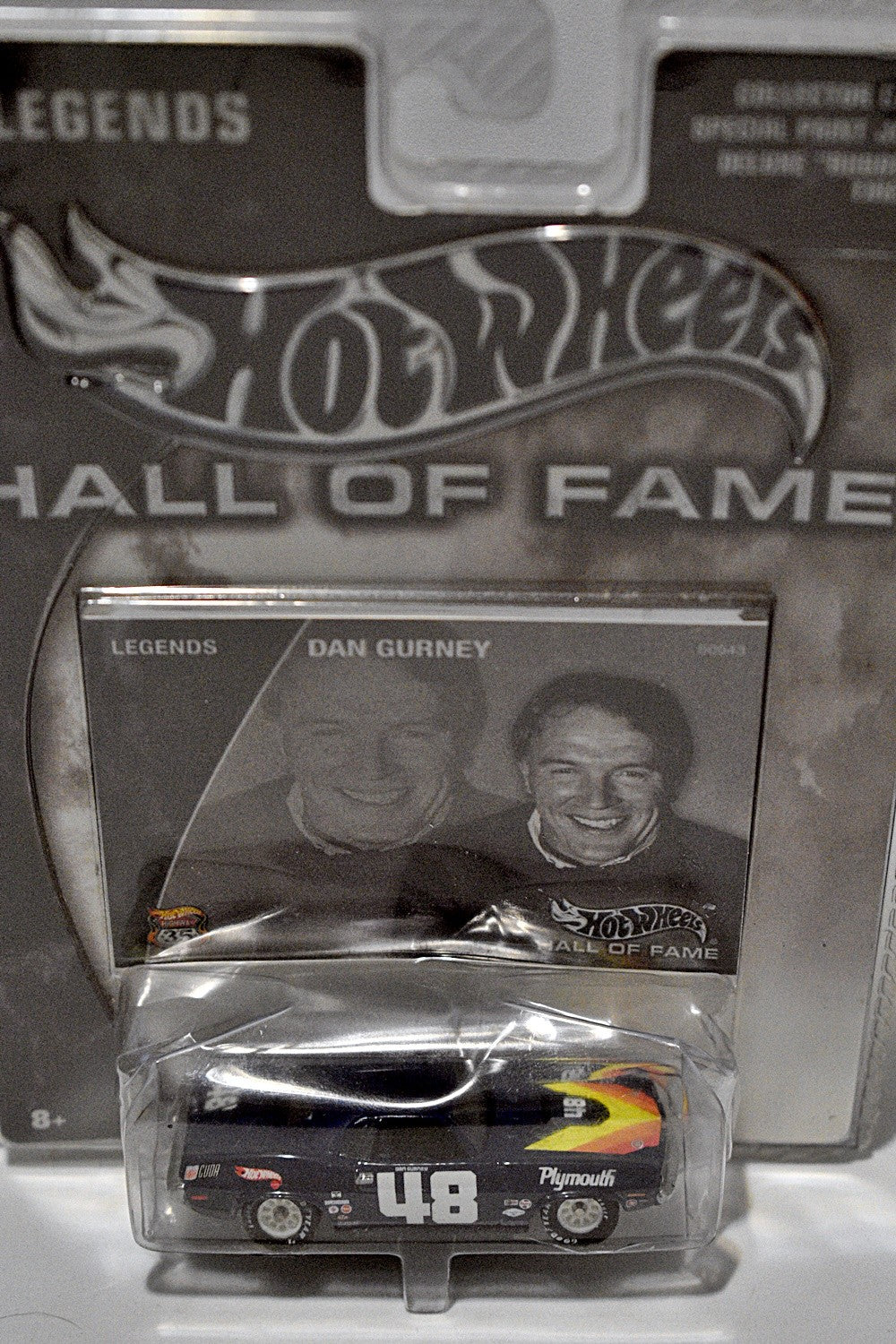 Hot Wheels Hall of Fame Series - Legends - Dan Gurney Plymouth Cuda