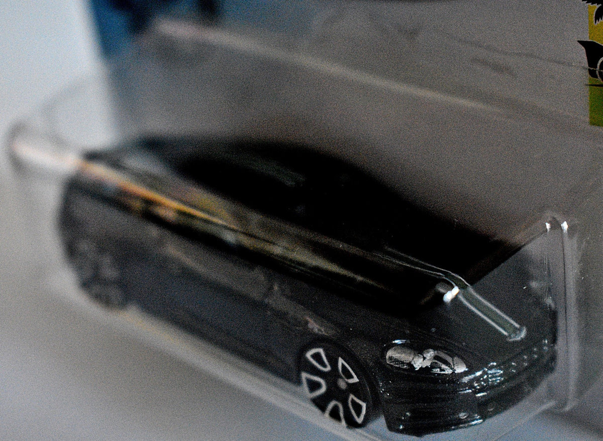 Hot Wheels Aston Martin DBS
