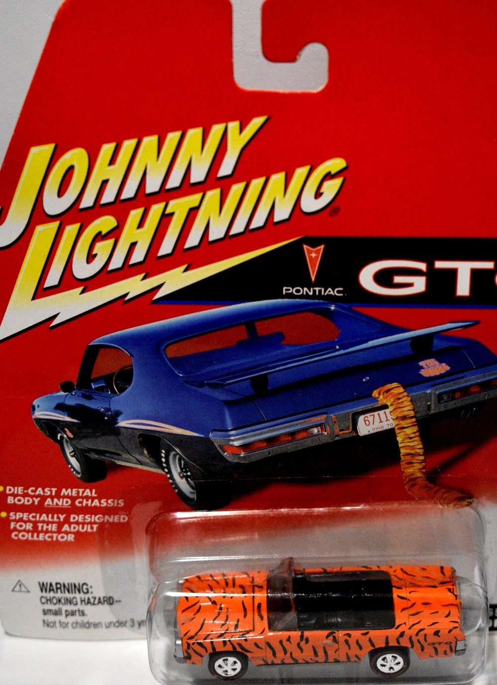 Johnny Lightning GTO Series - 1965 Pontiac GTO Convertible